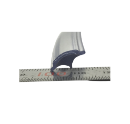 Clé de pare brise ou lunette arrière  pour BMW E30 chrome type JC830 vendue au mètre